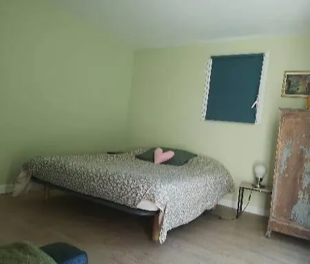 Holiday home Et Sa Salle De Bain Soyaux